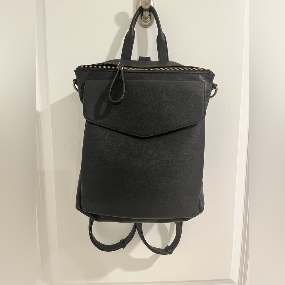 Black backpack convertible straps to purse